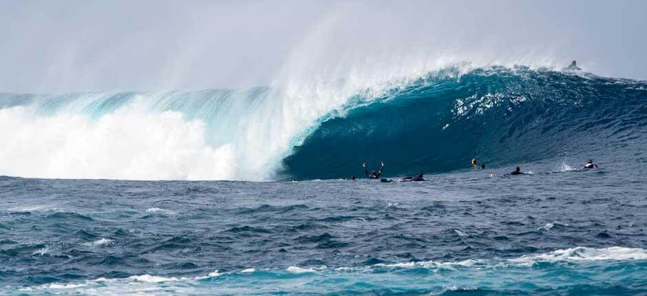 Surfar em El Quemao + Spots de surf em Lanzarote