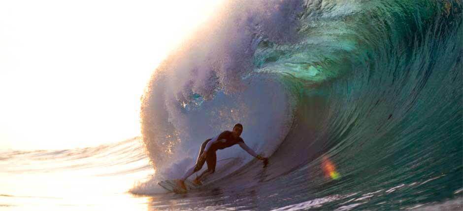 Surfar em El Quemao + Spots de surf em Lanzarote