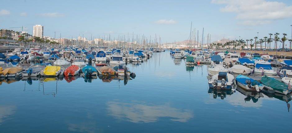 Molhe desportivo de Las Palmas de Gran Canaria + Marinas e portos de recreio de Gran Canaria