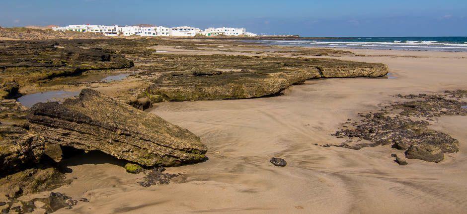 Praia de Famara Praias populares de Lanzarote