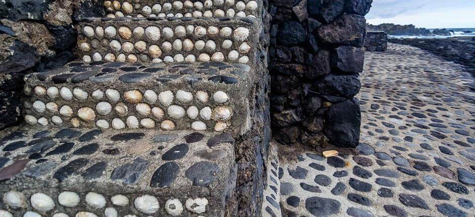 Pozo de las Calcosas Casarios de El Hierro