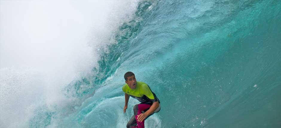 Surfar a esquerda de La Santa + Spots de surf em Lanzarote 