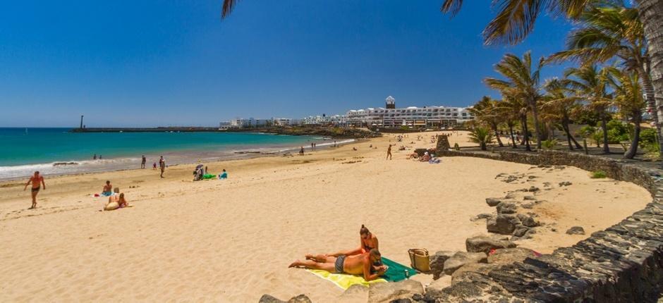 Praia de Las Cucharas Praias populares de Lanzarote